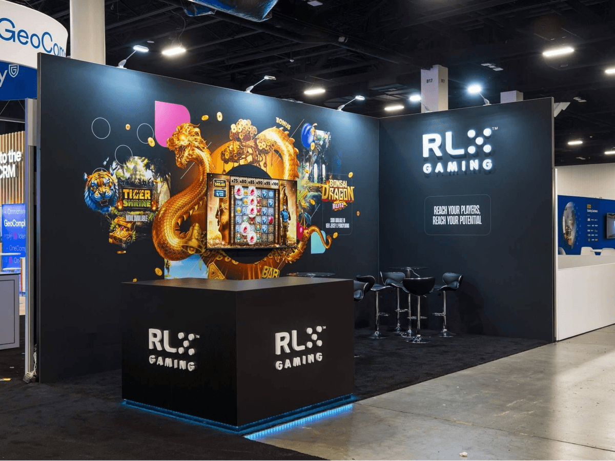 R L X ten by twenty custom exhibit display